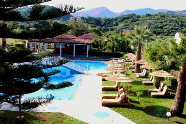Aparthotel Hellens Village Almiros Beach