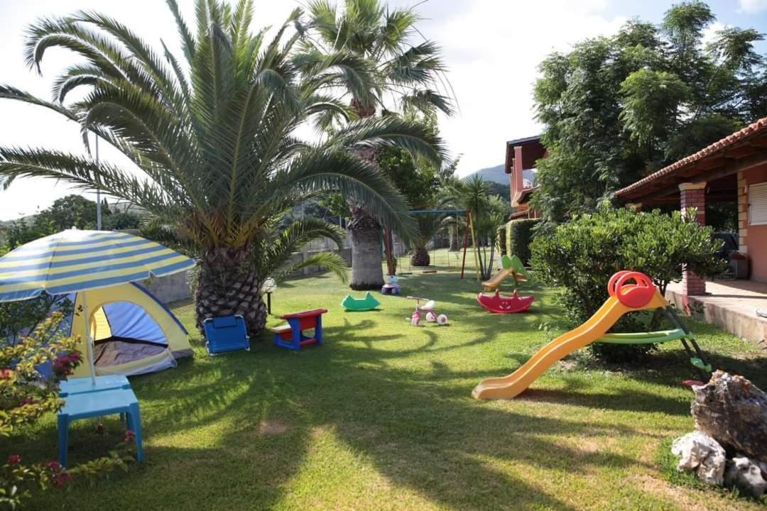 Hellens Village Aparthotel Almiros Beach