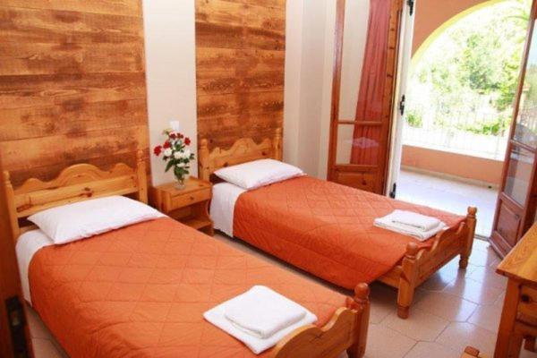 Hellens Village Aparthotel *