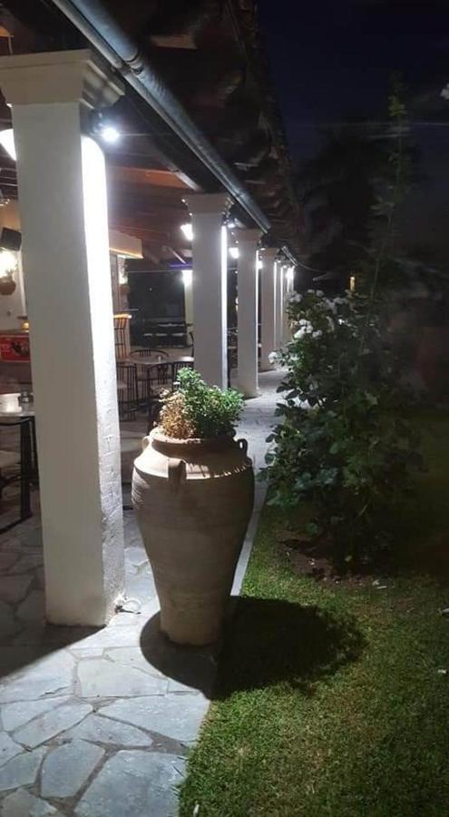 Hellens Village * Almiros Beach